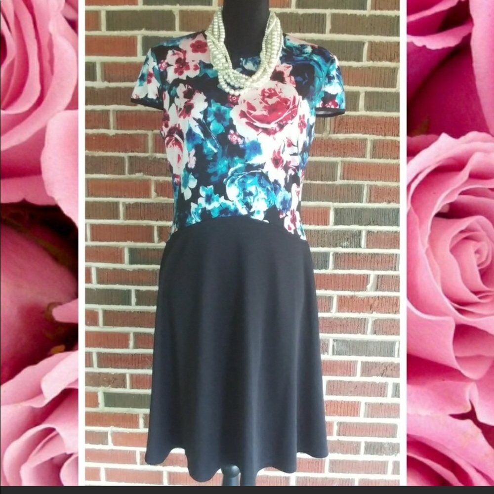 Adorne NWT Boutique Floral Dress 10